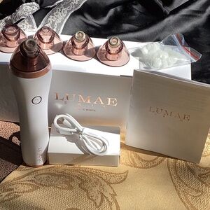 LUMAE Microdermabrasion Rejuvenation Kit BNIB